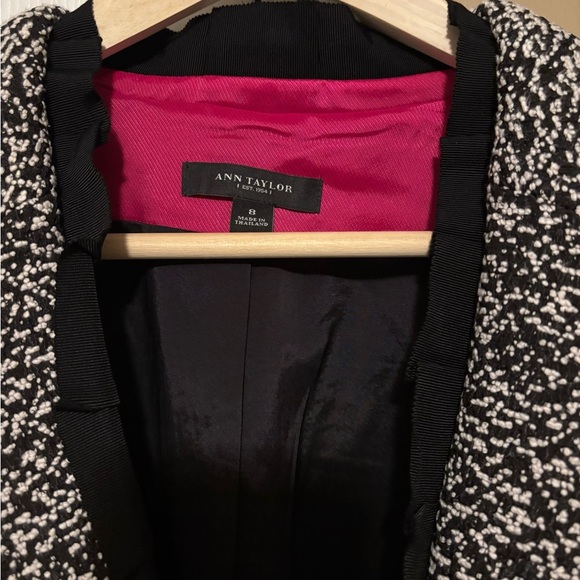 Ann Taylor Monochrome Textured Blazer - Picture 6 of 8